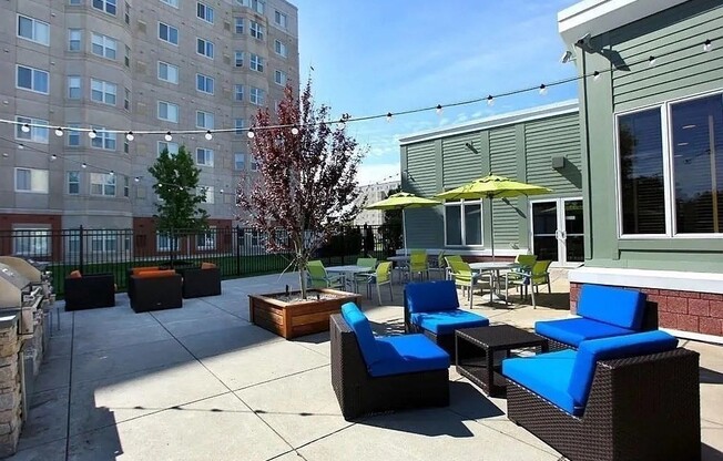 2 beds, 2 baths, 1,184 sqft, $2,800, Unit 805
