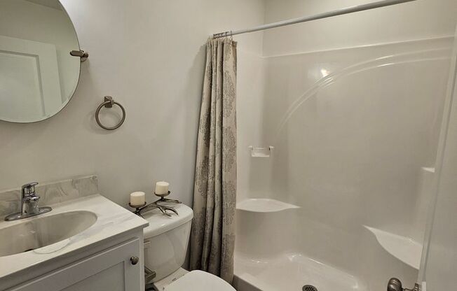 1 bed, 1 bath, 500 sqft, $849, Unit Newly
