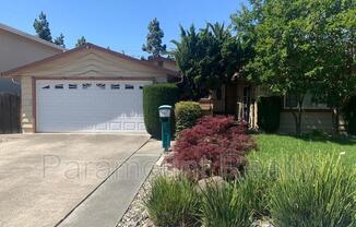 48015 Purpleleaf St