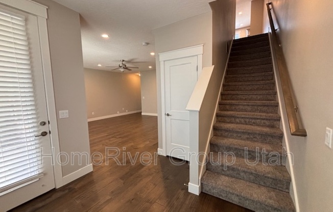 276 E SANDY SAGE WAY