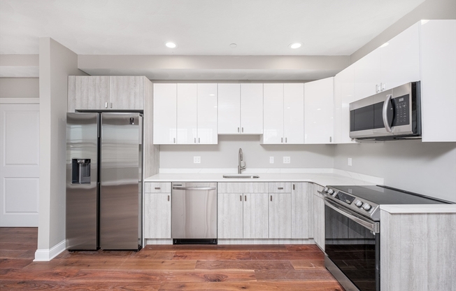 121 ADDISON