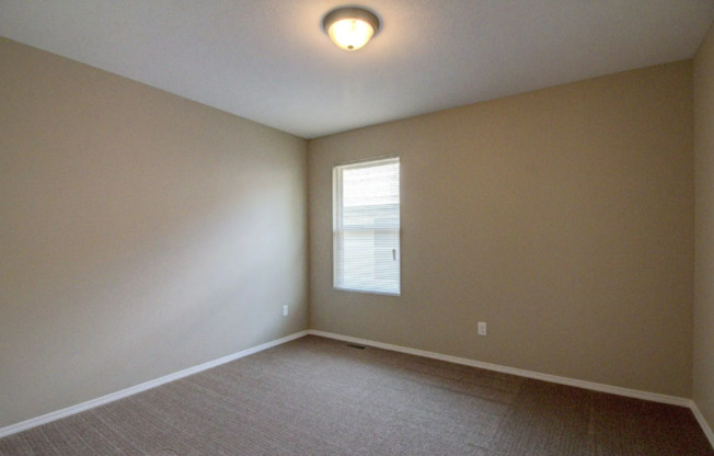 3 beds, 2 baths, $1,545