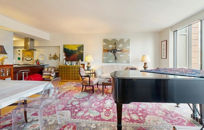 2 beds, 2 baths, 1,291 sqft, $6,250, Unit 2304