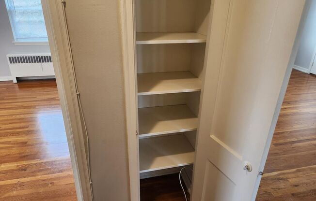 2 beds, 1 bath, 897 sqft, $2,385, Unit A-24