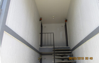 2 beds, 1 bath, $1,045, Unit # 28