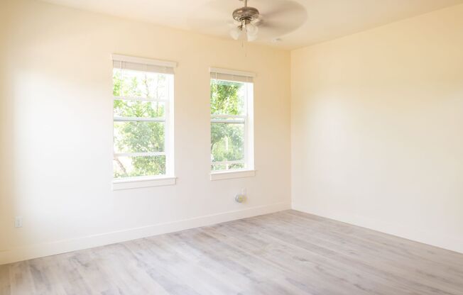 Studio, 1 bath, 242 sqft, $1,149, Unit 212