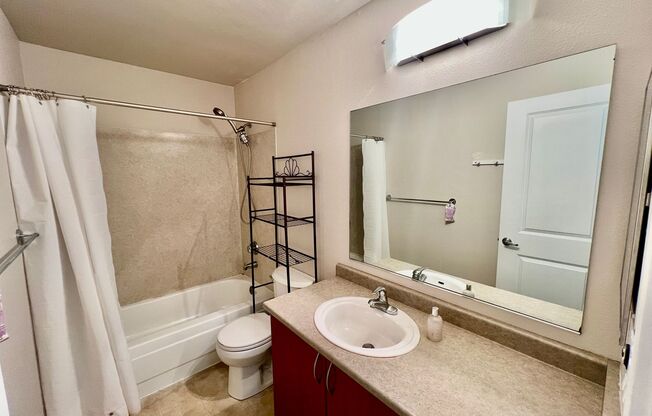 1Bd/1Ba Lynnwood Condo