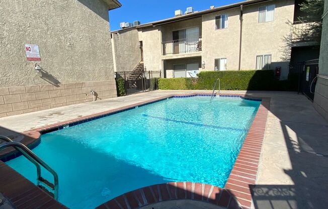 Move in Special 2 Weeks Rent Free, Beautiful, Newly Renovated in Santa Clarita, CA.