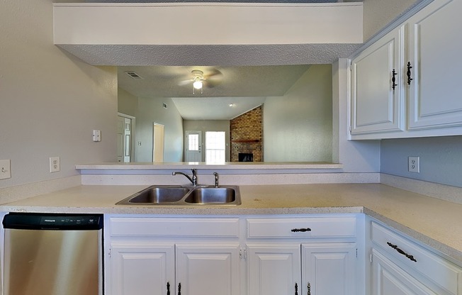 6206 ALISSA DR