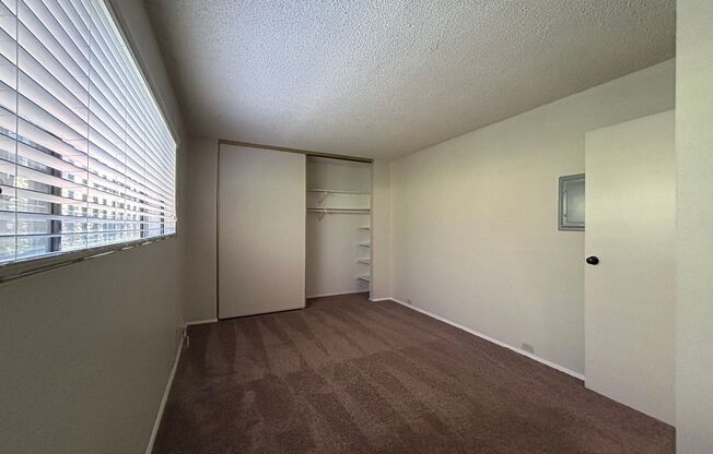 1 bed, 1 bath, $1,600, Unit 11