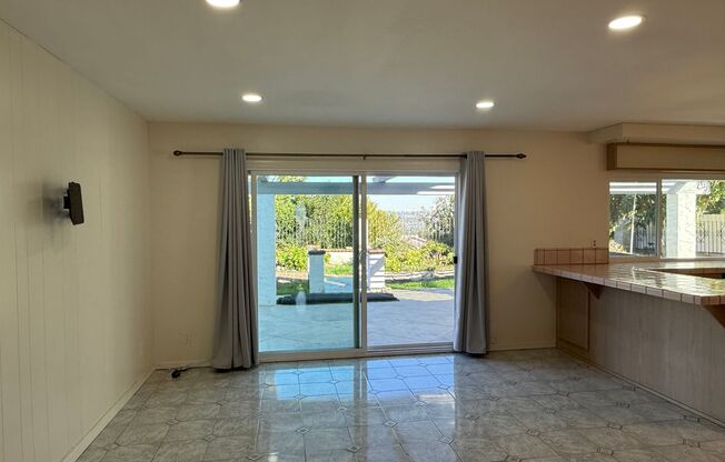 Spacious 4 Bed 3 Bath Cul-de-Sac Home