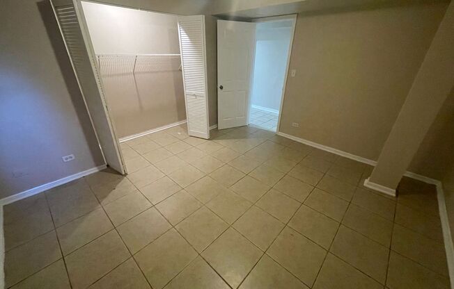 3 beds, 1 bath, $1,450