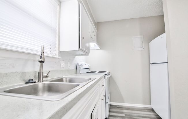 1 bed, 1 bath, 590 sqft, $825