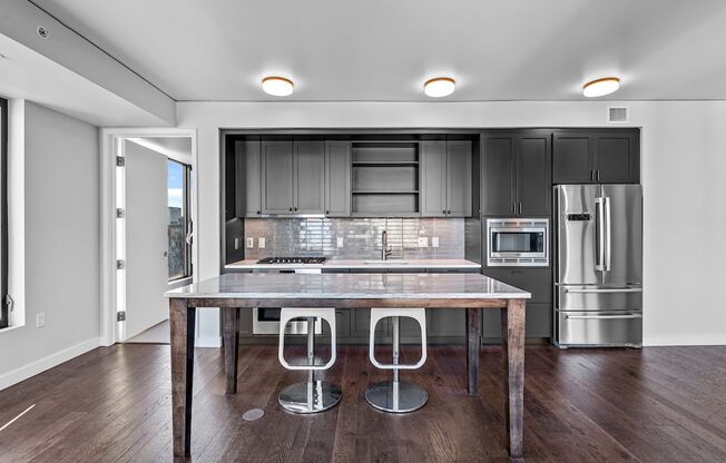 Gorgeous Two Bedroom Condo in The Coloradan!