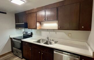 2 beds, 1 bath, 750 sqft, $895