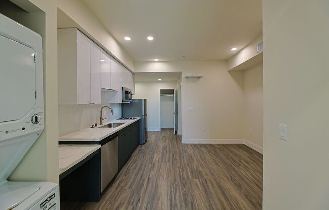 1 bed, 1 bath, 459 sqft, $2,289