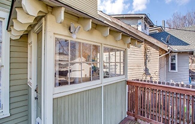 4 beds, 2.5 baths, $1,900