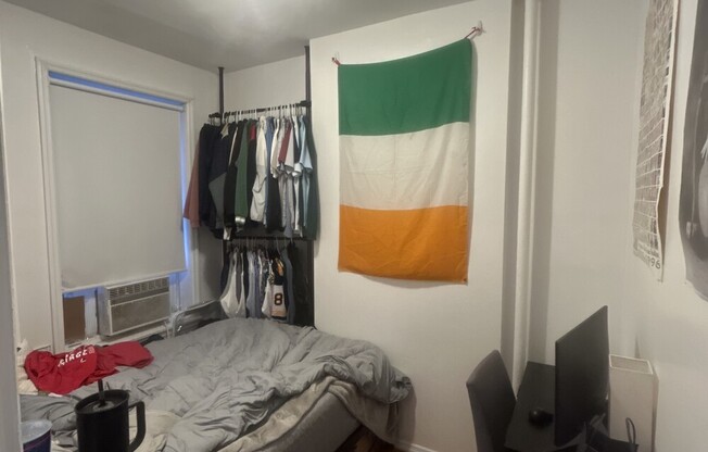264 E 2 ST