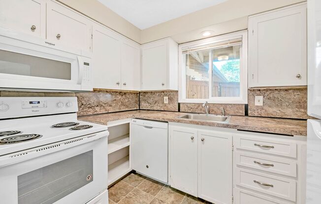 Ferry St - 4 Plex