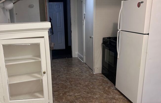 Affordable 1BR Apartments | Stove & Fridge Included | Deposit Program Available!
