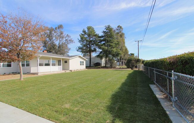 Single-Story 3-Bedroom Home in Cherry Valley!