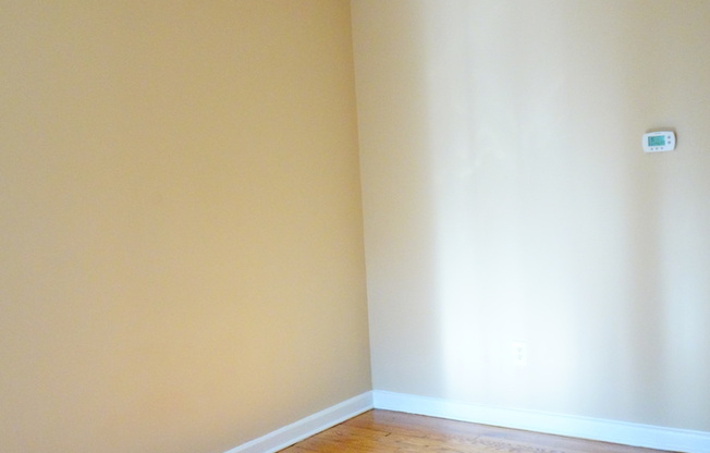 8400 Greenwood Avenue DGY LLC