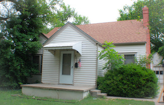 2010 S TERRACE DR