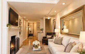 413 E 85 ST