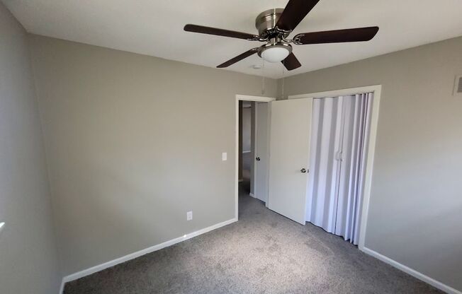 5036-5038 N Topping Duplex
