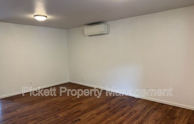 1218 AUDREY AVE W
