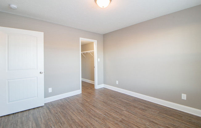 325 G LANDRUM PL