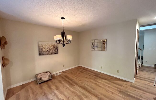 3 beds, 2.5 baths, $2,150, Unit UNIT 38