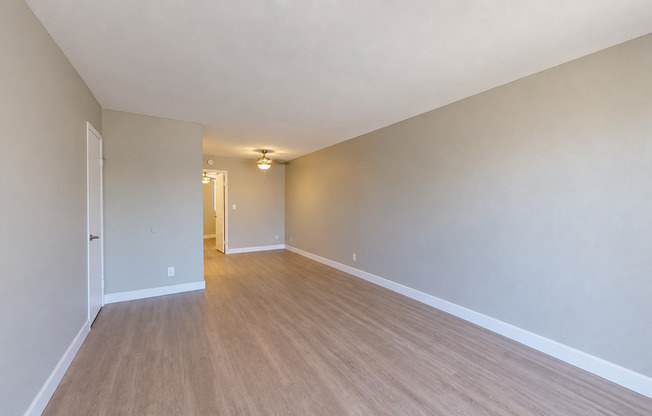 1 bed, 1 bath, 650 sqft, $2,045, Unit 36