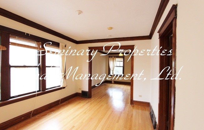1626 W WINONA