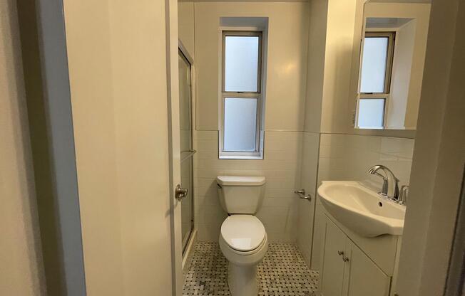309 W 57 ST