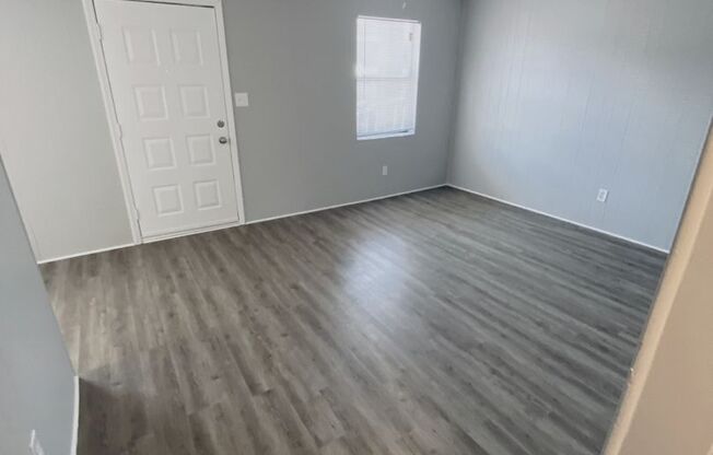 2 beds, 1 bath, 768 sqft, $895, Unit 3620-D