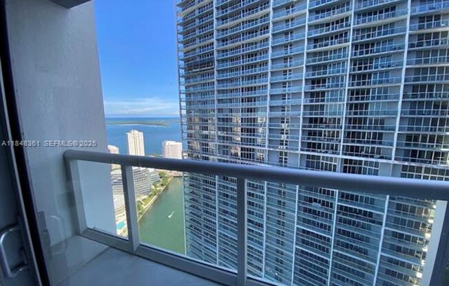 2 beds, 2 baths, 1,167 sqft, $4,700, Unit 475 Brickell Ave unit 4409