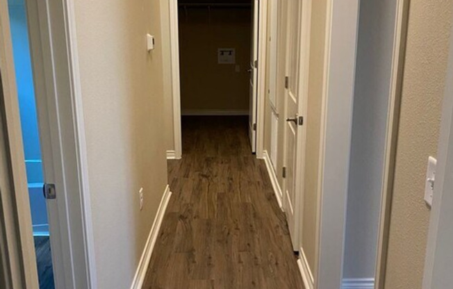 2 beds, 2 baths, 1,162 sqft, $1,525, Unit 202