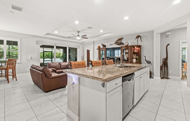 3 BR 2 BA 2 CG rental located in the gated community of Vizcaya Falls