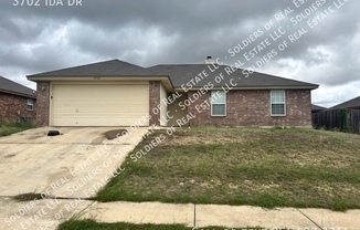 3702 IDA DR