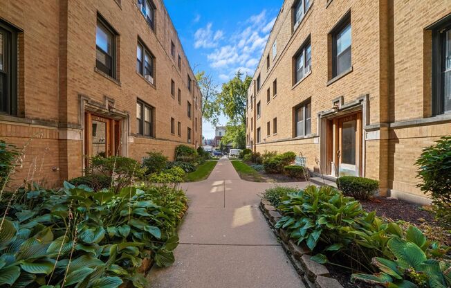 1 bed, 1 bath, 528 sqft, $1,795, Unit 2653-2E