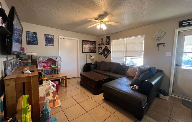 4 beds, 2 baths, $1,350