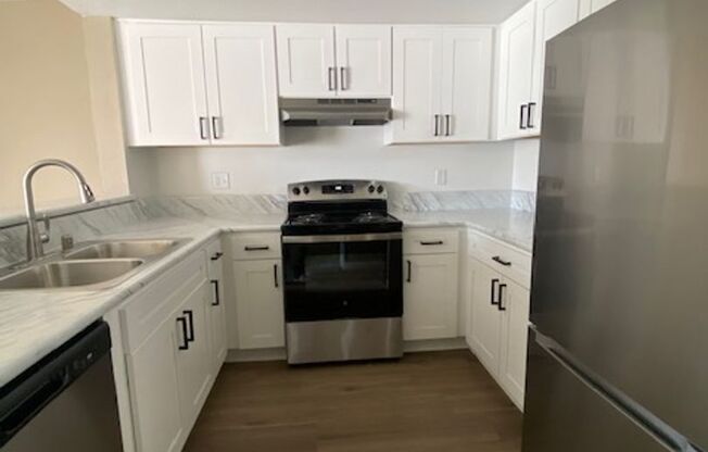 1 bed, 1 bath, 691 sqft, $2,150, Unit 190
