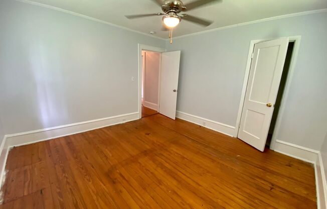 2 beds, 1 bath, $1,275