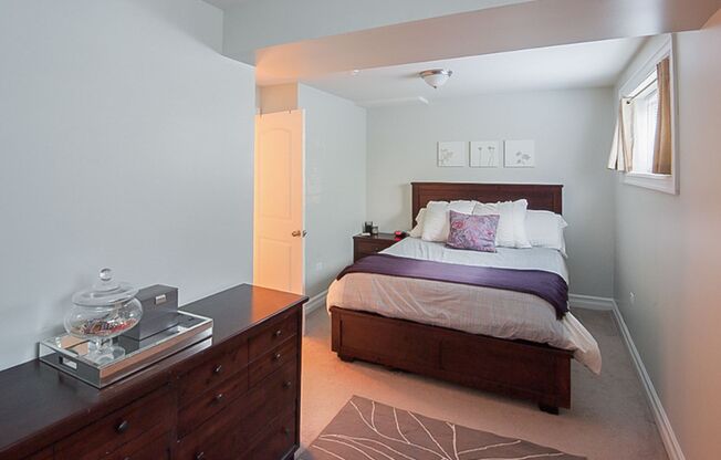2 beds, 2 baths, 1,140 sqft, $2,995, Unit 3810S-1E