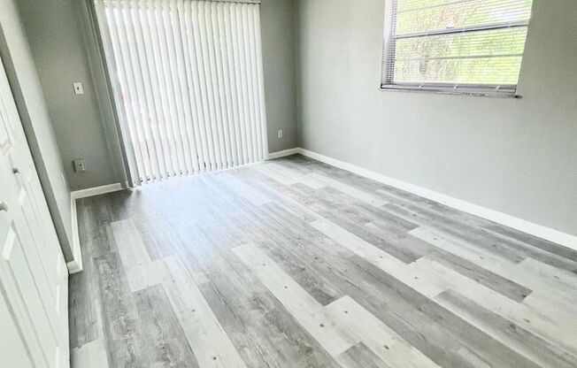 2 beds, 1 bath, 770 sqft, $1,595