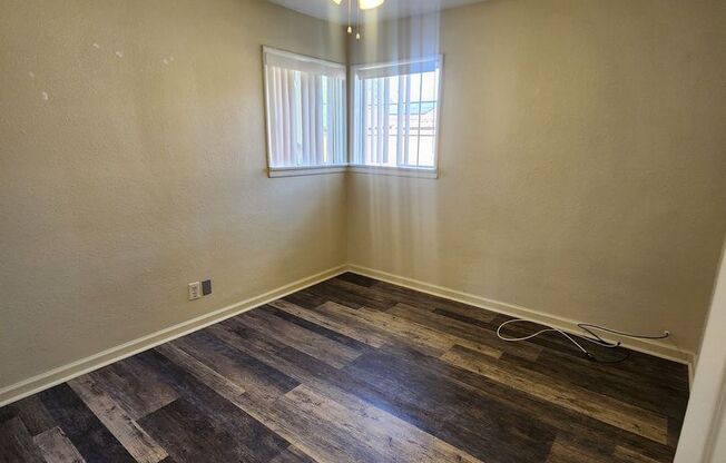 2 beds, 1 bath, $1,000