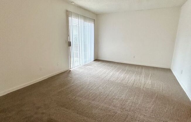 2 beds, 2 baths, 900 sqft, $1,795, Unit 26