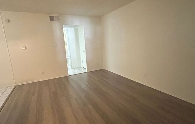 1 bed, 1 bath, 650 sqft, $1,259, Unit SUX-315