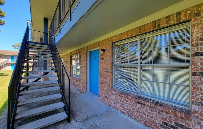 COURTYARD PARK APARTMENTS